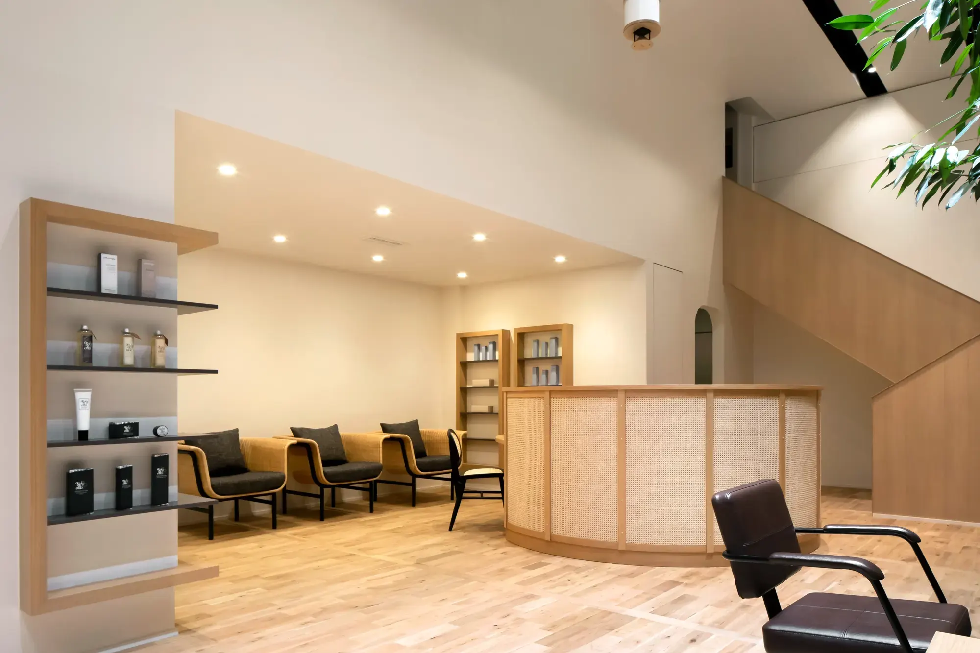 AMOR interior