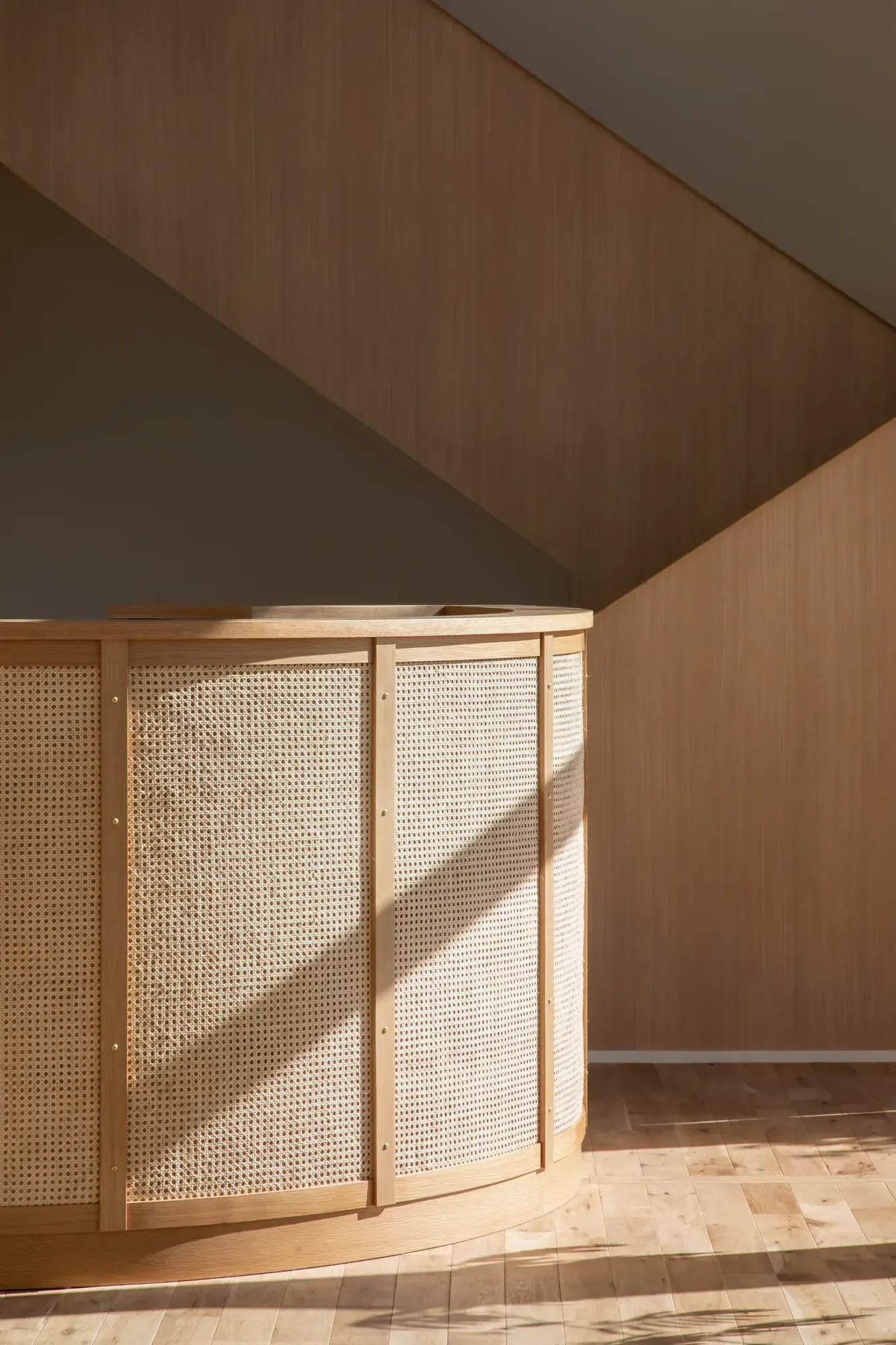 AMOR interior