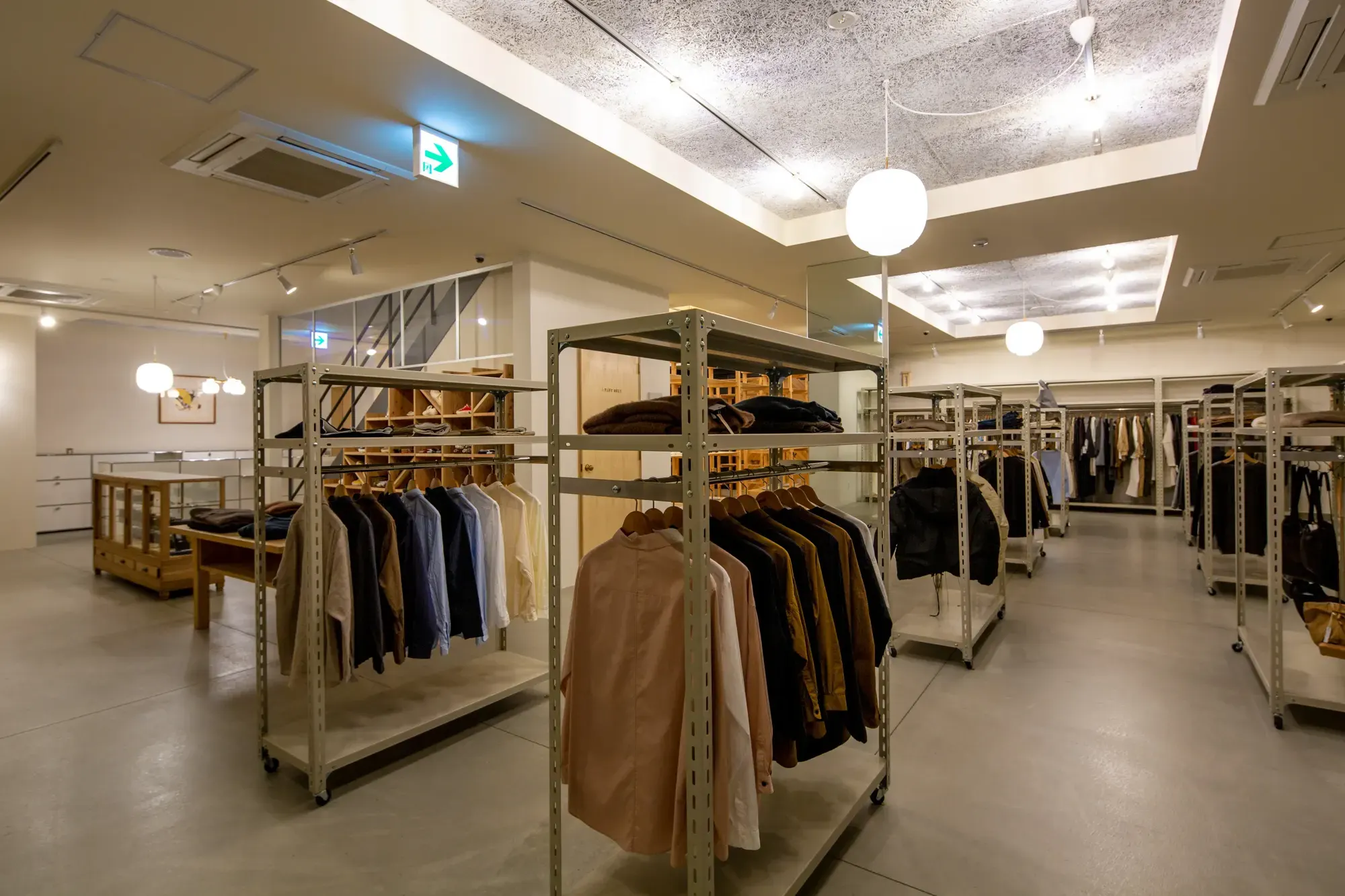 Higana bldg. interior