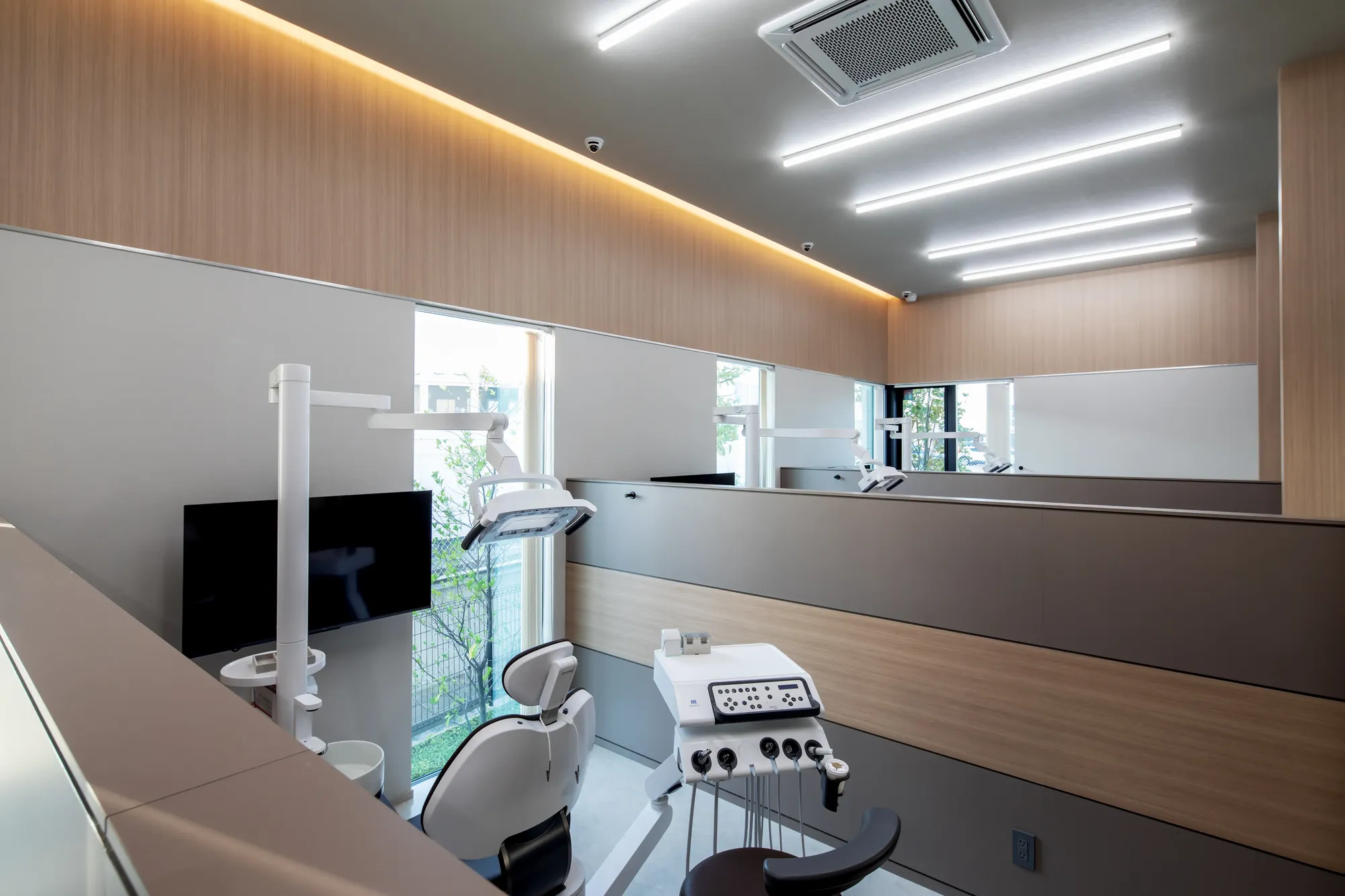 Miyamoto Dental Clinic interior