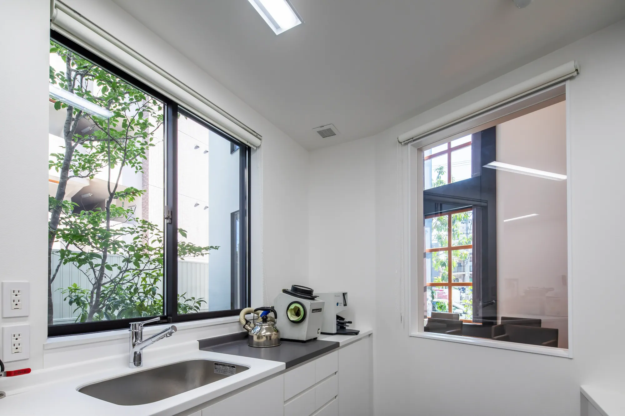Ohno Dental Clinic interior