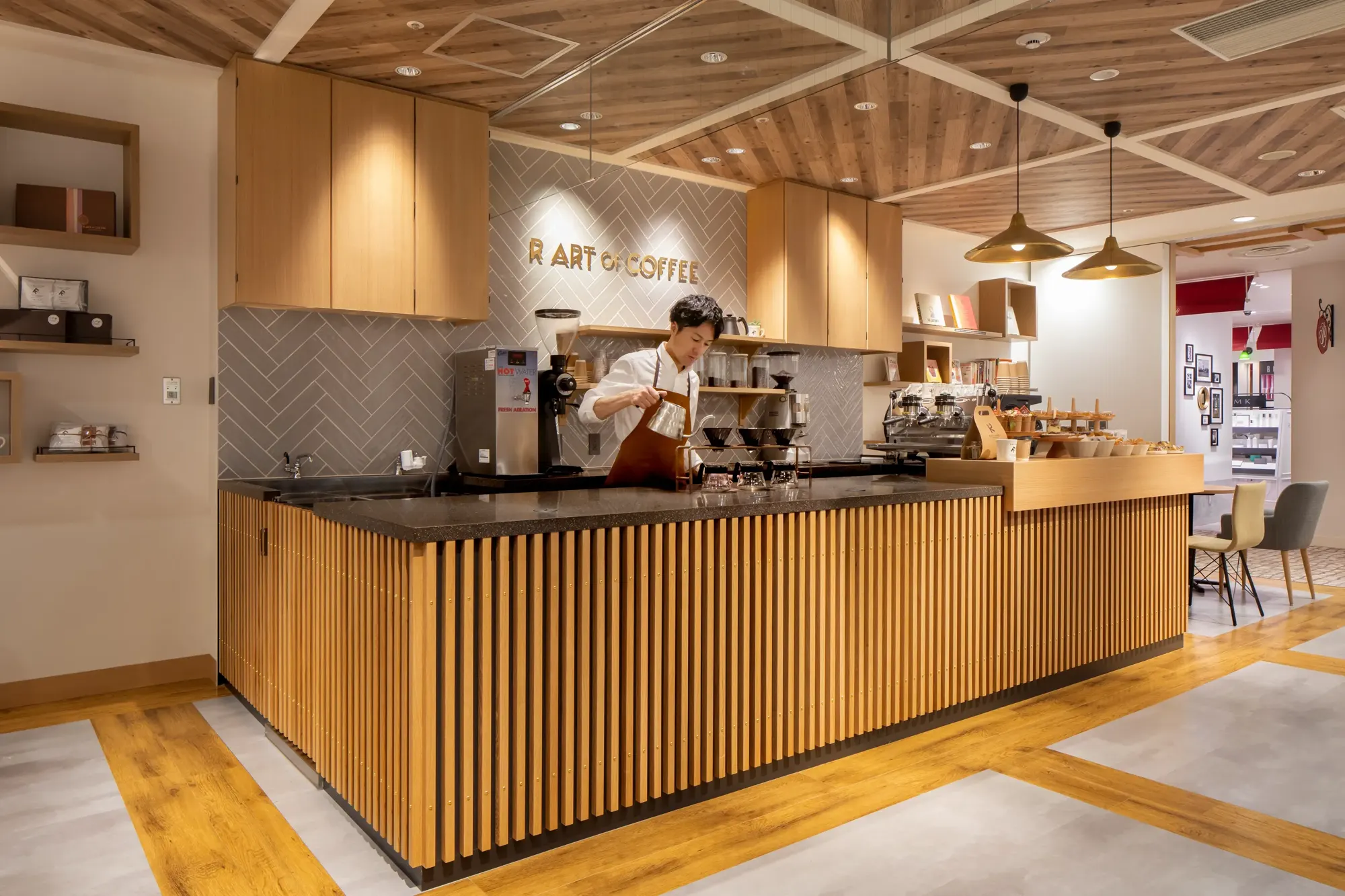 R ART OF COFFEE Matsuzakaya interior