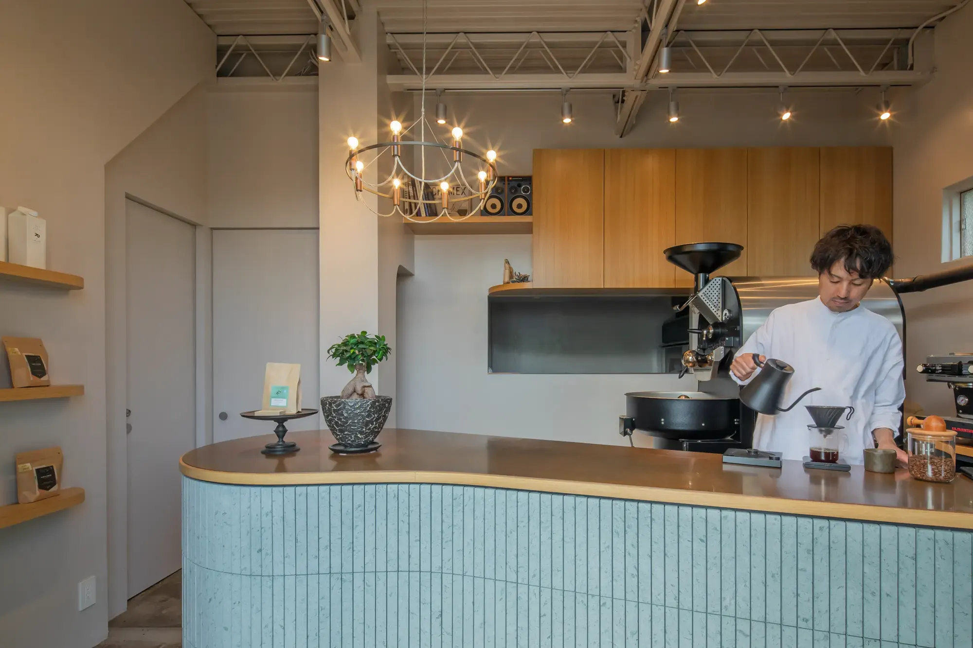 R ART OF COFFEE Motoyama interior