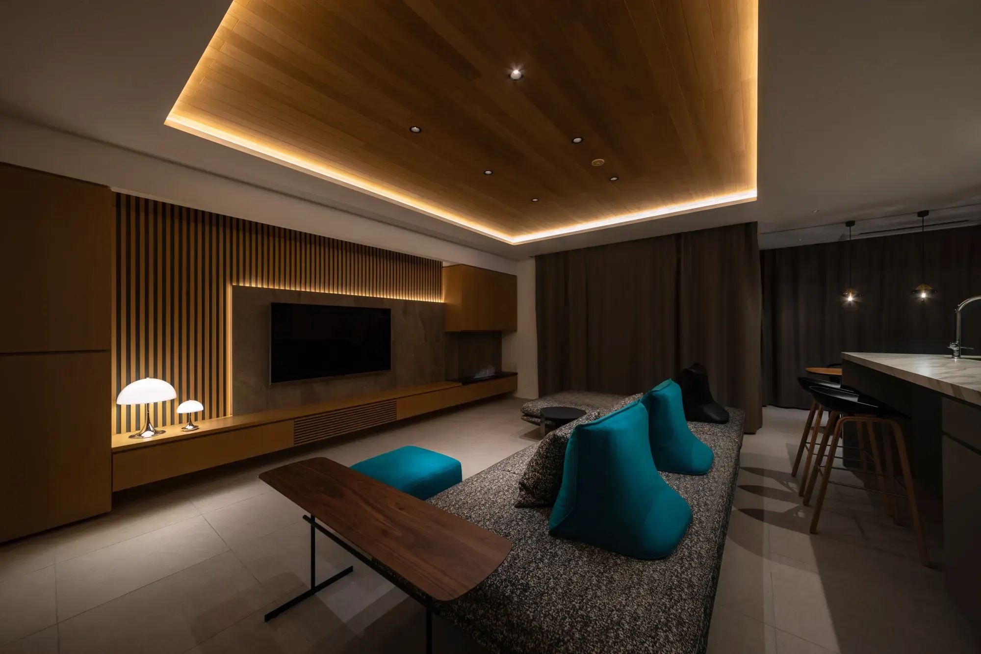 U-mansion renovation interior